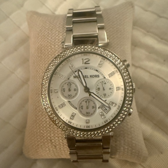 Michael Kors Watch - Picture 1 of 3
